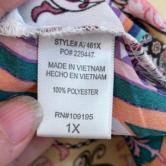 Retro patchwork button up top, size 1X - Picture 4 of 6